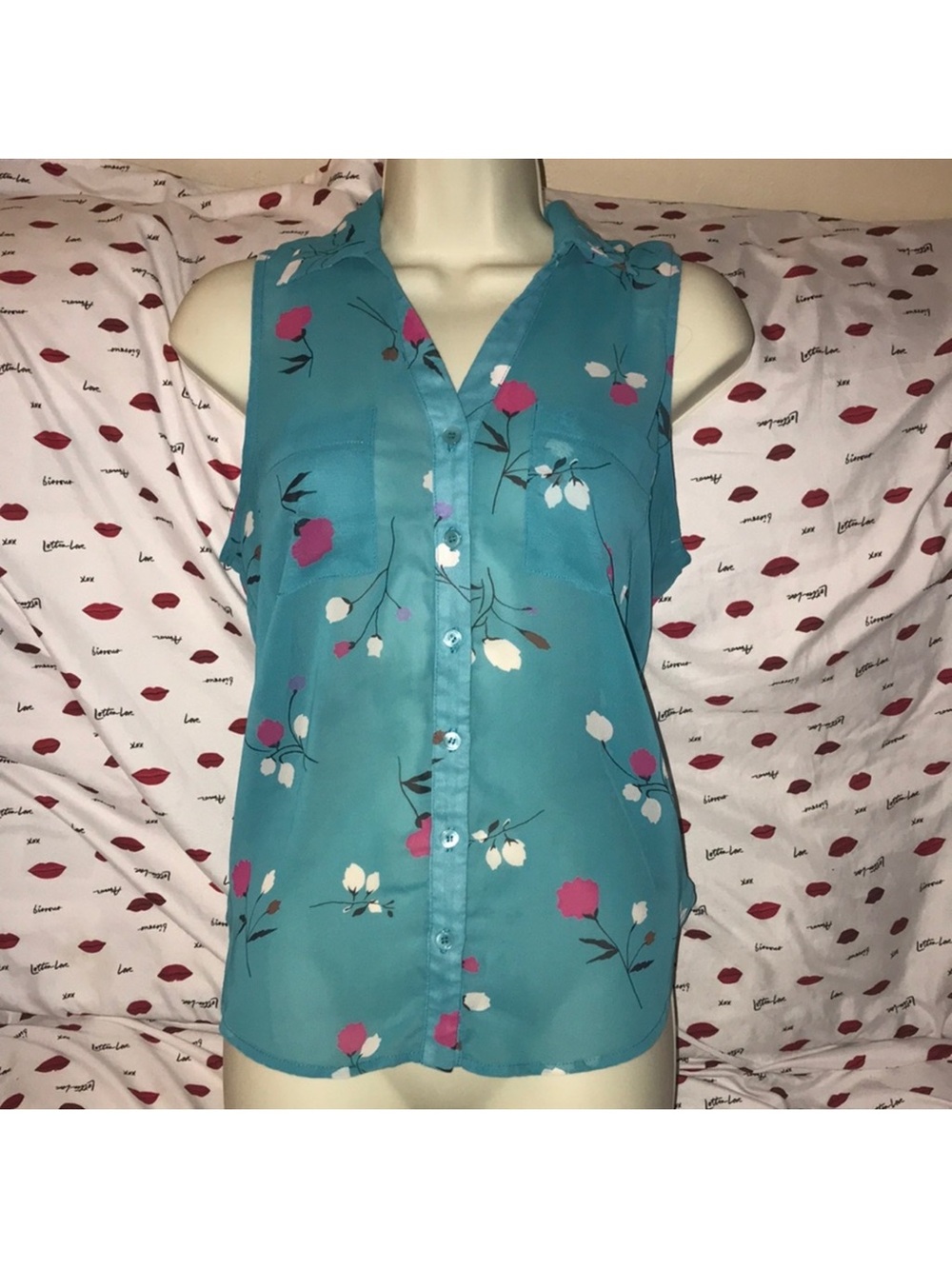 Lush sheer small Sleeveless blue pink black & white Floral Button-Front Blouse